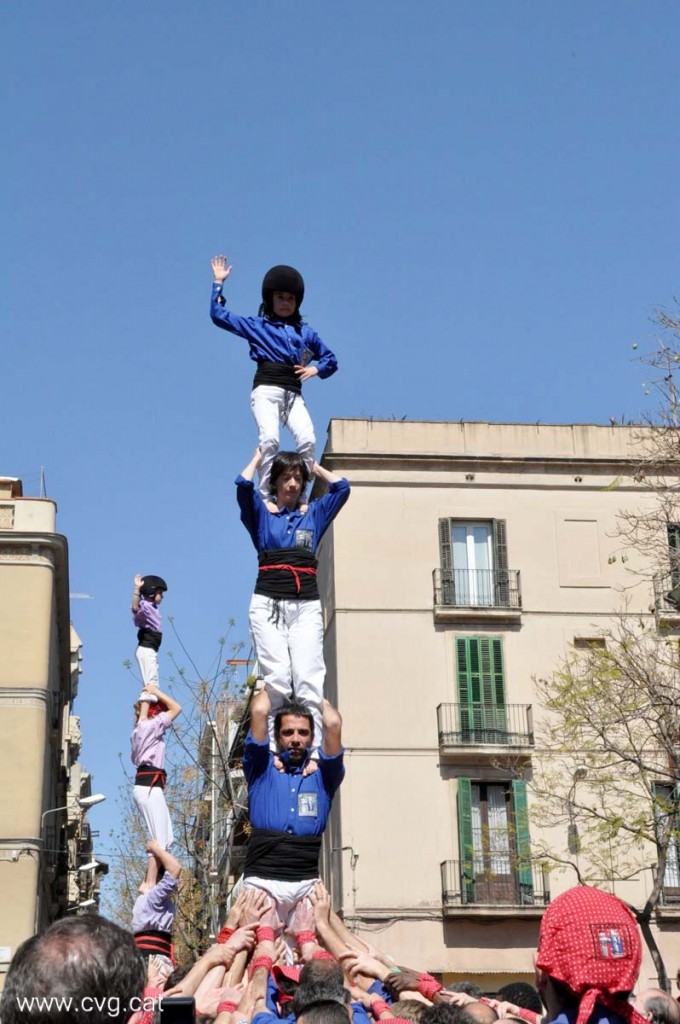 Diada de la Independència a Gràcia: p4 de dol a la Pl de la Revolució (11/04/2010).Foto realitzada per Montse Torres.